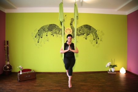 Aerial Yoga, Art of Movement